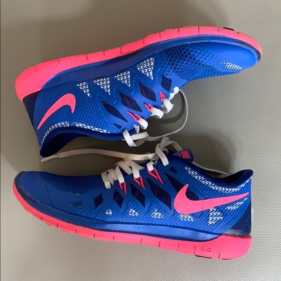 Nike Shoes - Women’s 8.5 Nike